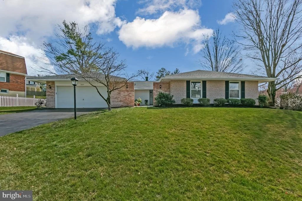 Photo of 13827 BEACON HOLLOW LANE