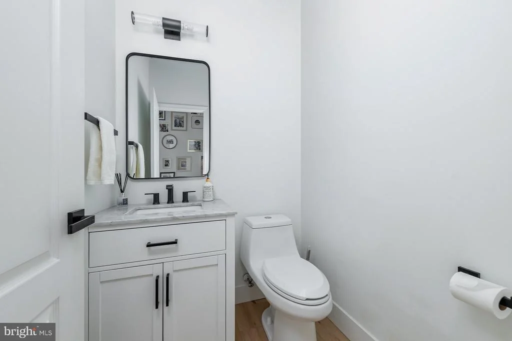 Photo of 658 WORCESTER DRIVE