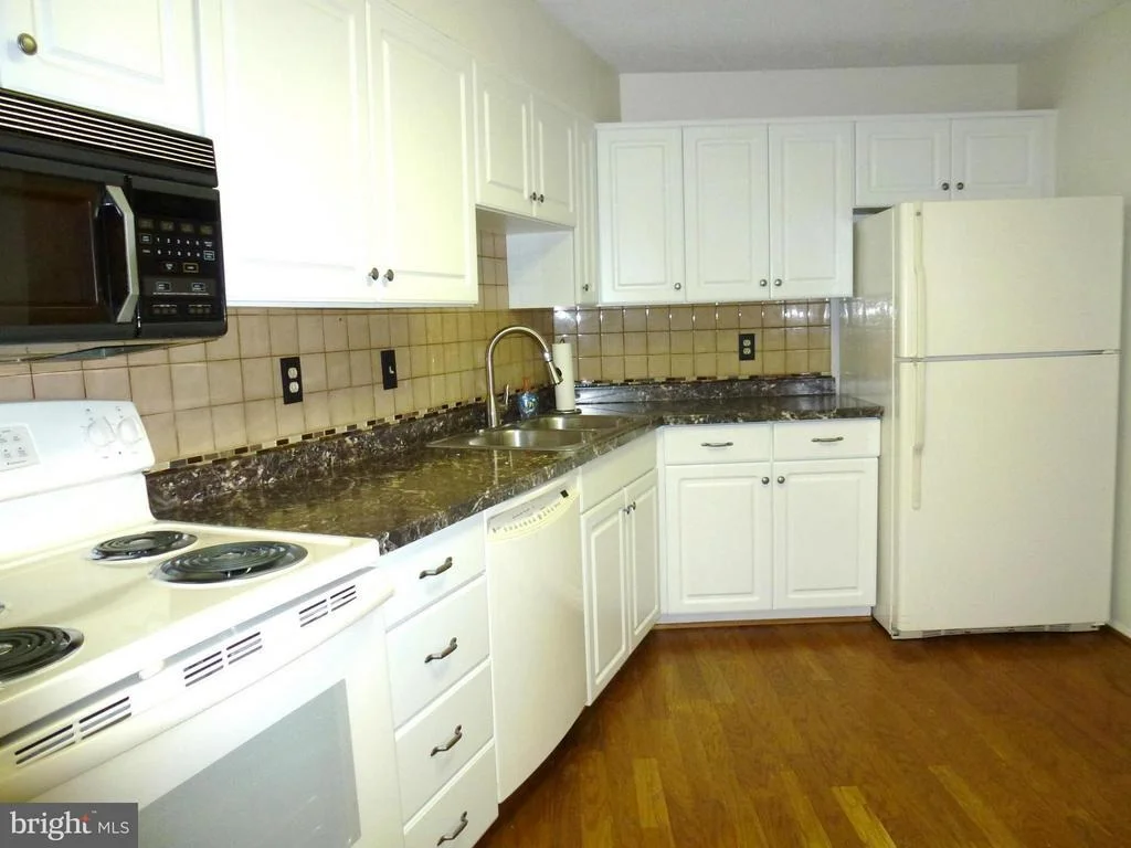 Photo of Unit 3104 at 15115 INTERLACHEN DRIVE