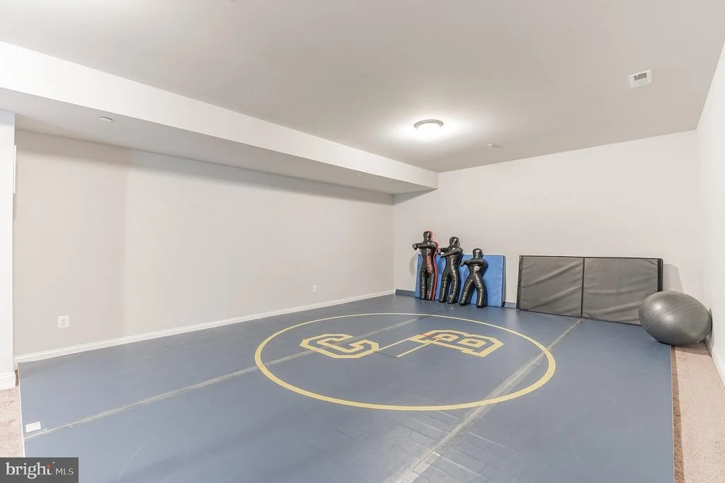 Photo of 2405 COMPTROLLERS COURT