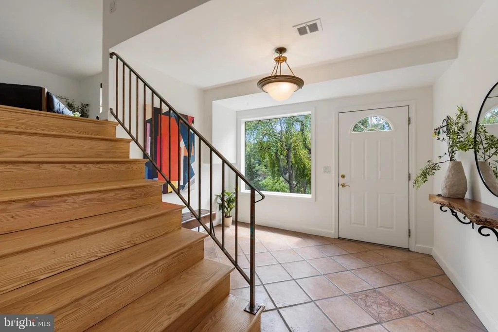 Photo of 1435 WAGGAMAN CIRCLE