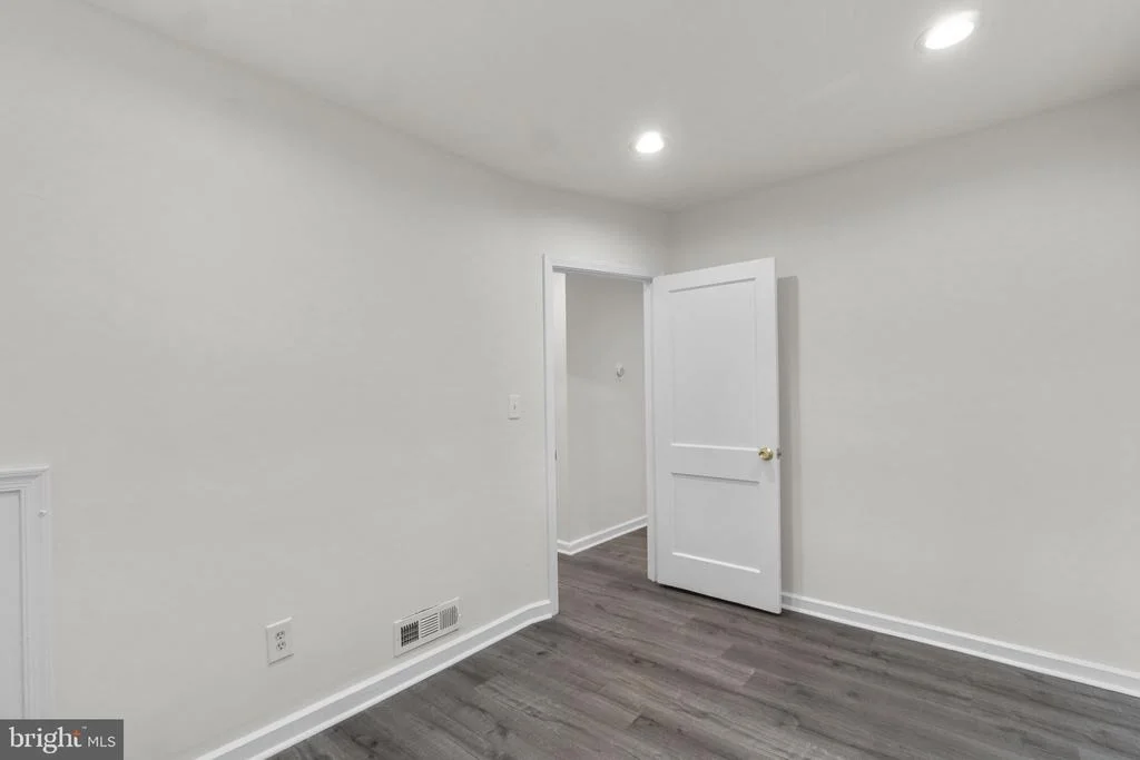 Photo of 3658 CLIFMAR ROAD