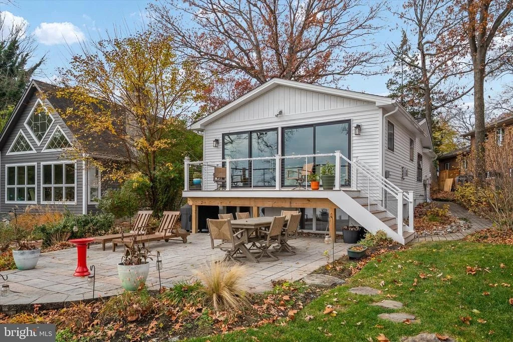 Photo of 394 NORTH DRIVE