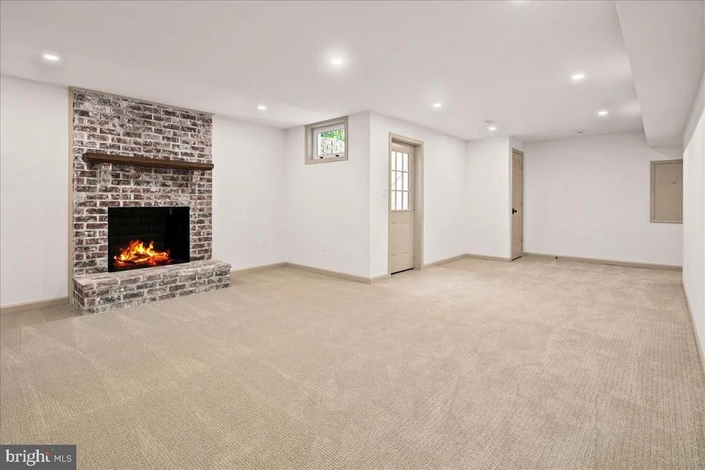 Photo of 9020 BEATTY DRIVE