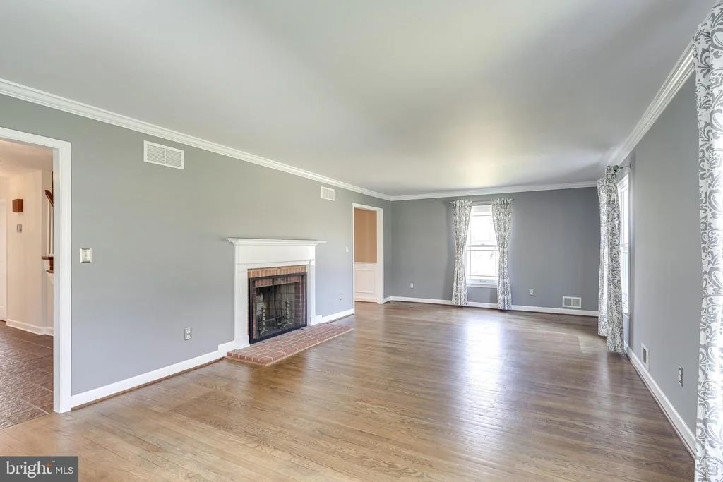 Photo of 1699 JUSTIN DRIVE