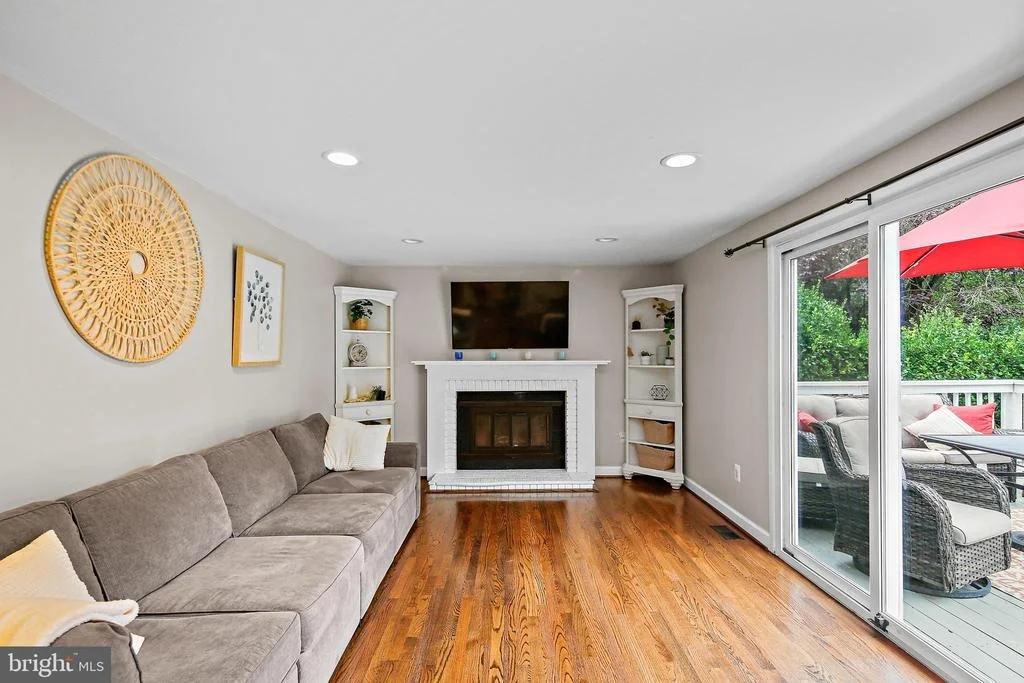 Photo of 6324 SUNHIGH PLACE