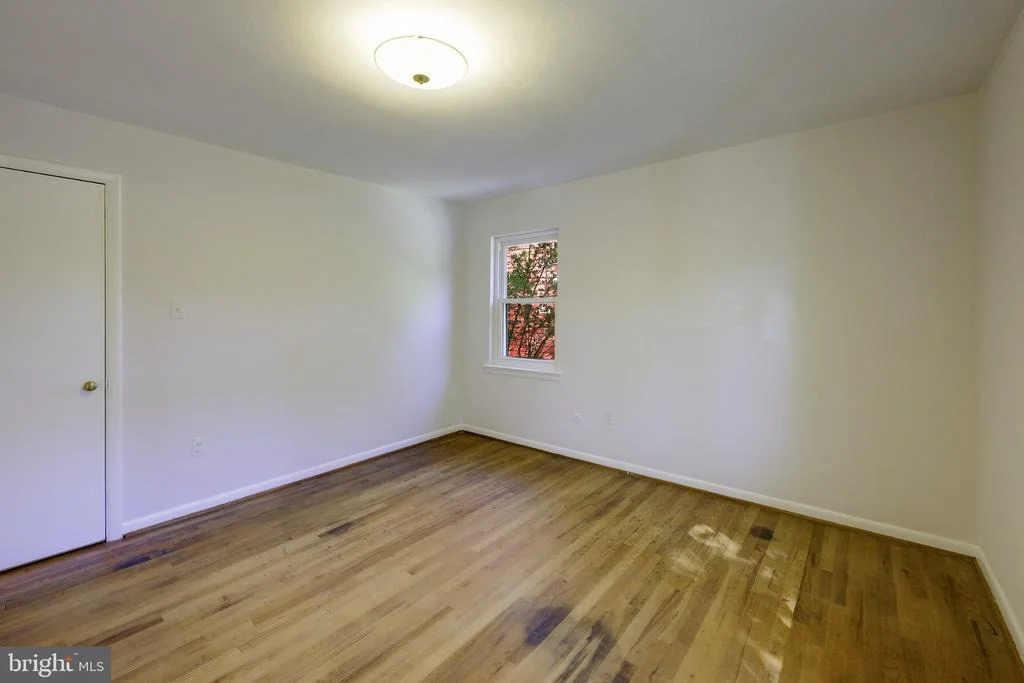 Photo of 3 LAKESIDE DRIVE