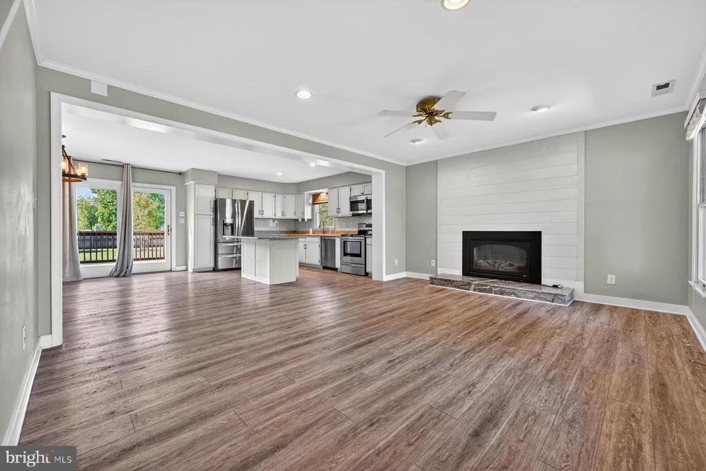 Photo of 1848 HARBOR DRIVE