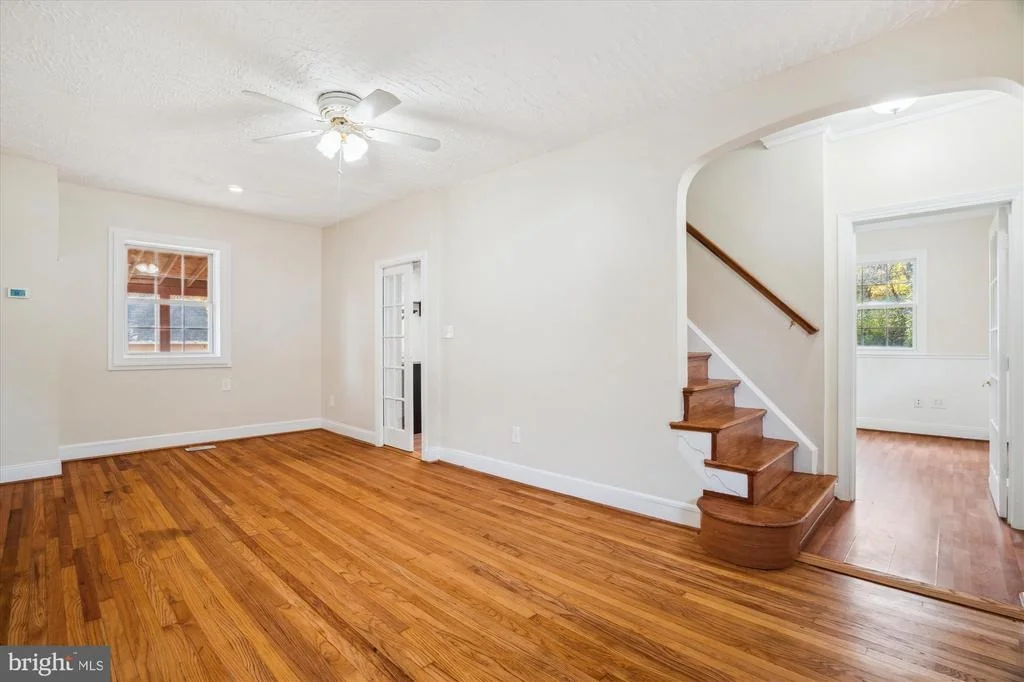 Photo of 9121 LANHAM SEVERN ROAD