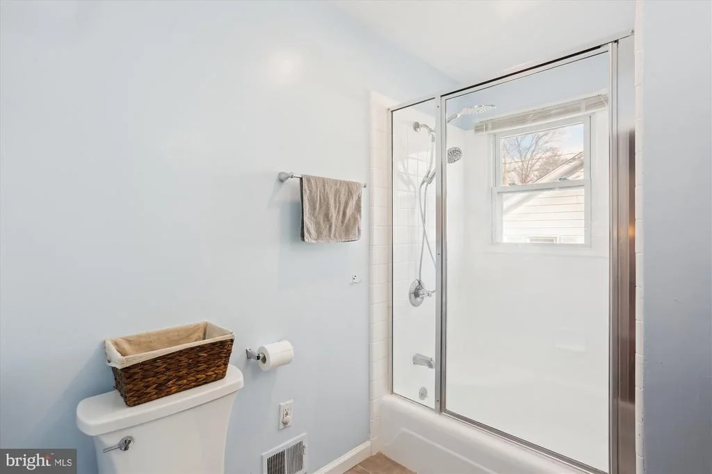 Photo of 707 HOLLYWOOD AVENUE