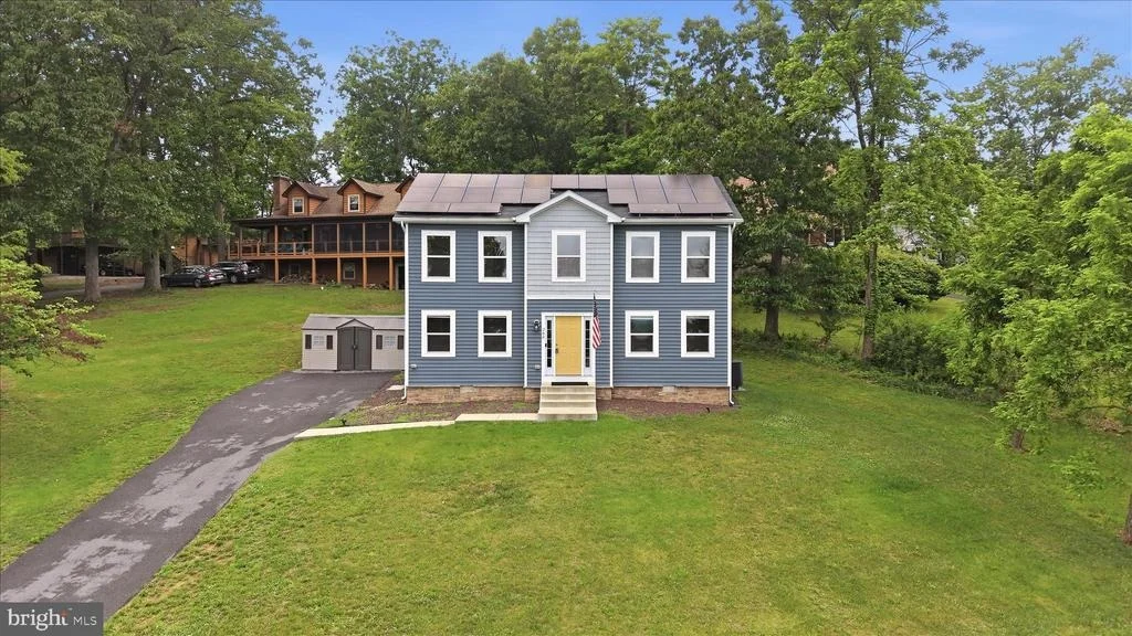 Photo of 200 FAIRWAY CIRCLE