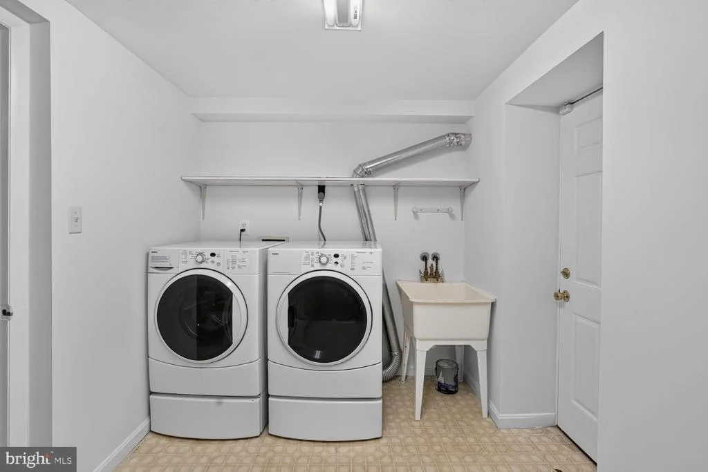 Photo of 8201 LARRY PLACE