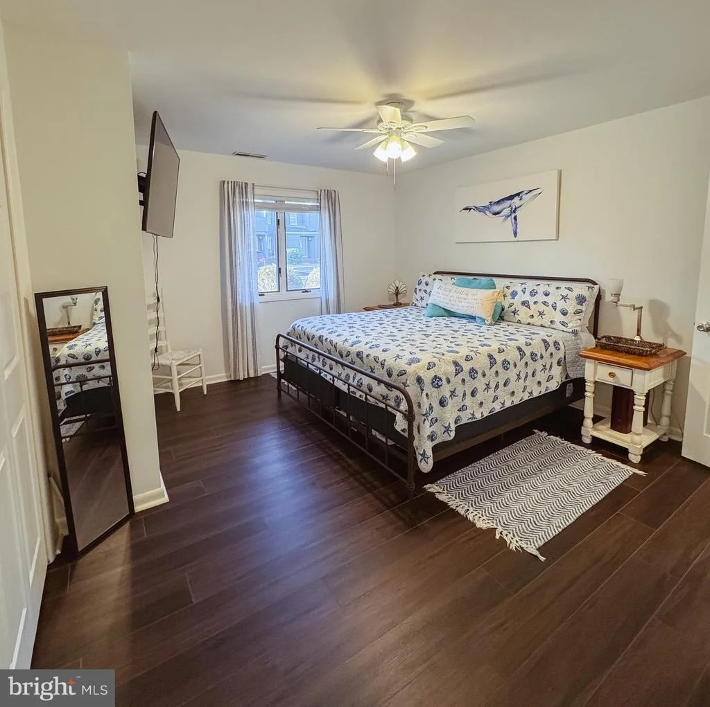 Photo of Unit 2 at 260 SEA EAGLE DRIVE
