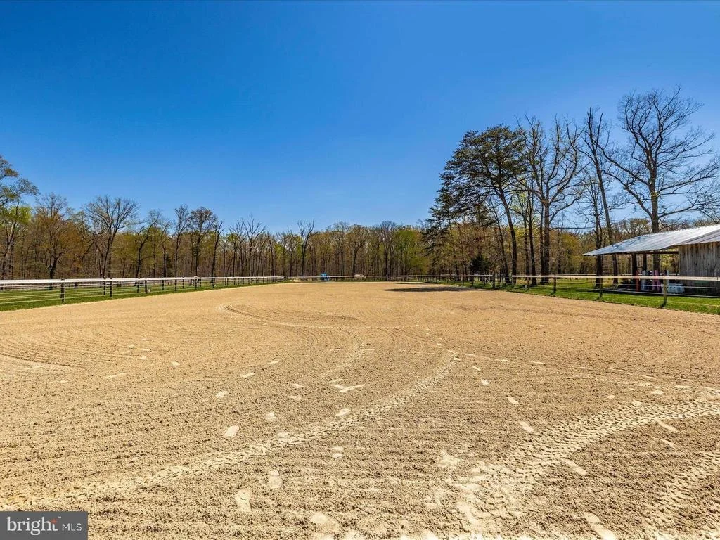Photo of 15104 GARDNER ROAD