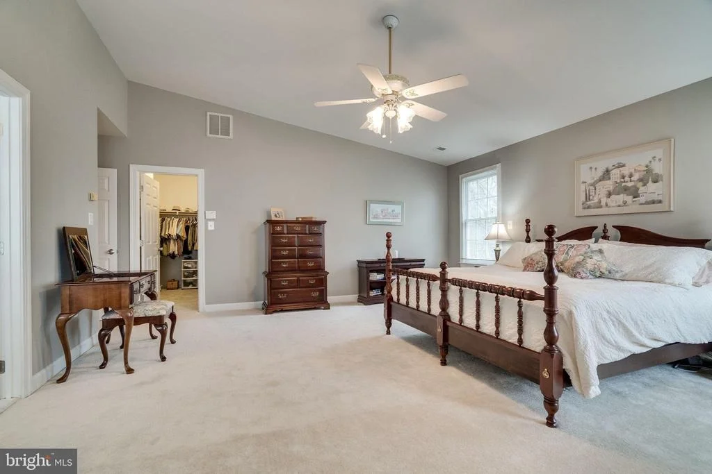 Photo of 9827 FIVE OAKS ROAD