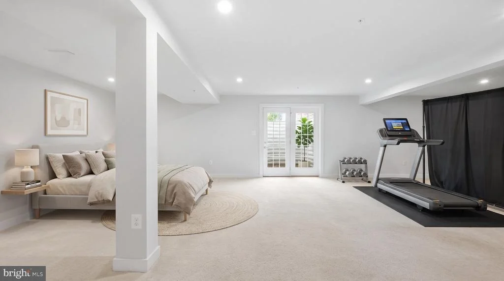 Photo of 1124 FUTURITY STREET