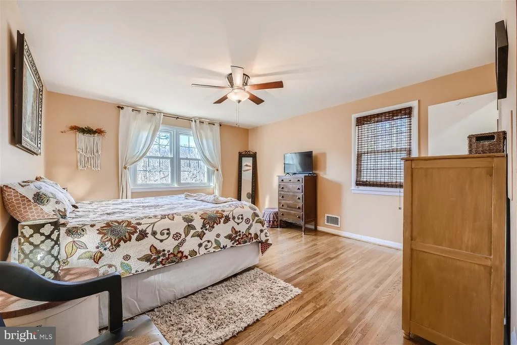 Photo of 857 GLEN ALLEN DRIVE