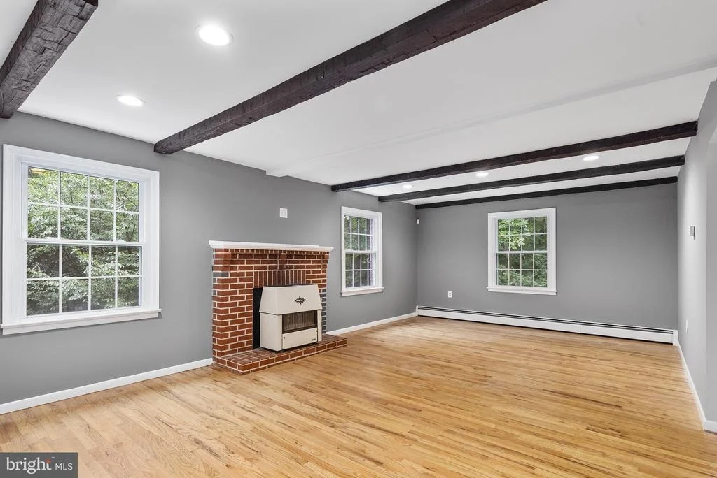 Photo of 1020 CEDAR CORNER ROAD