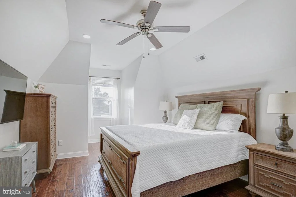 Photo of 1233 BUNKER HILL ROAD