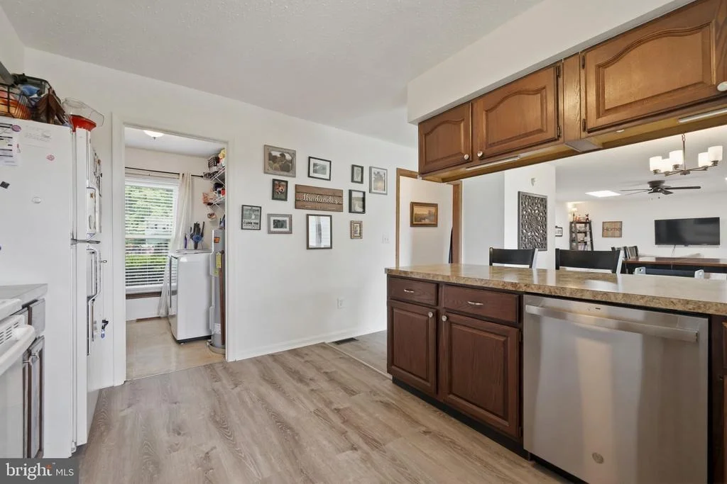 Photo of 7313 COVINGTONS CORNER ROAD