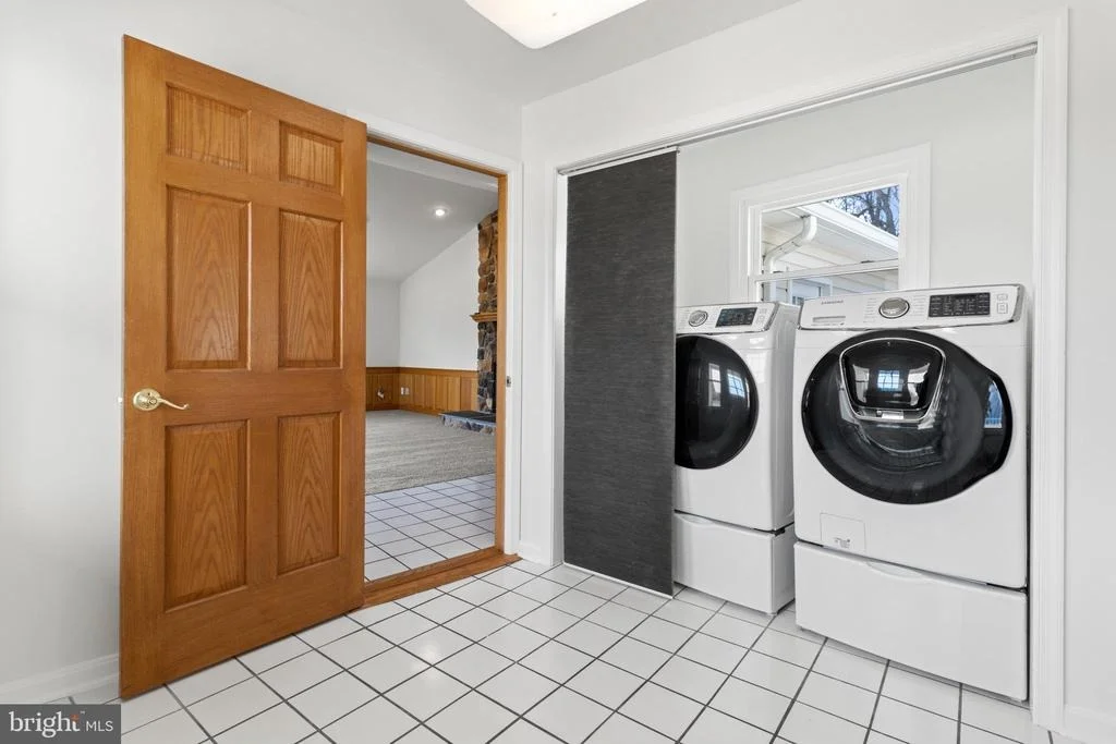 Photo of 3817 MOUNT AIRY DRIVE