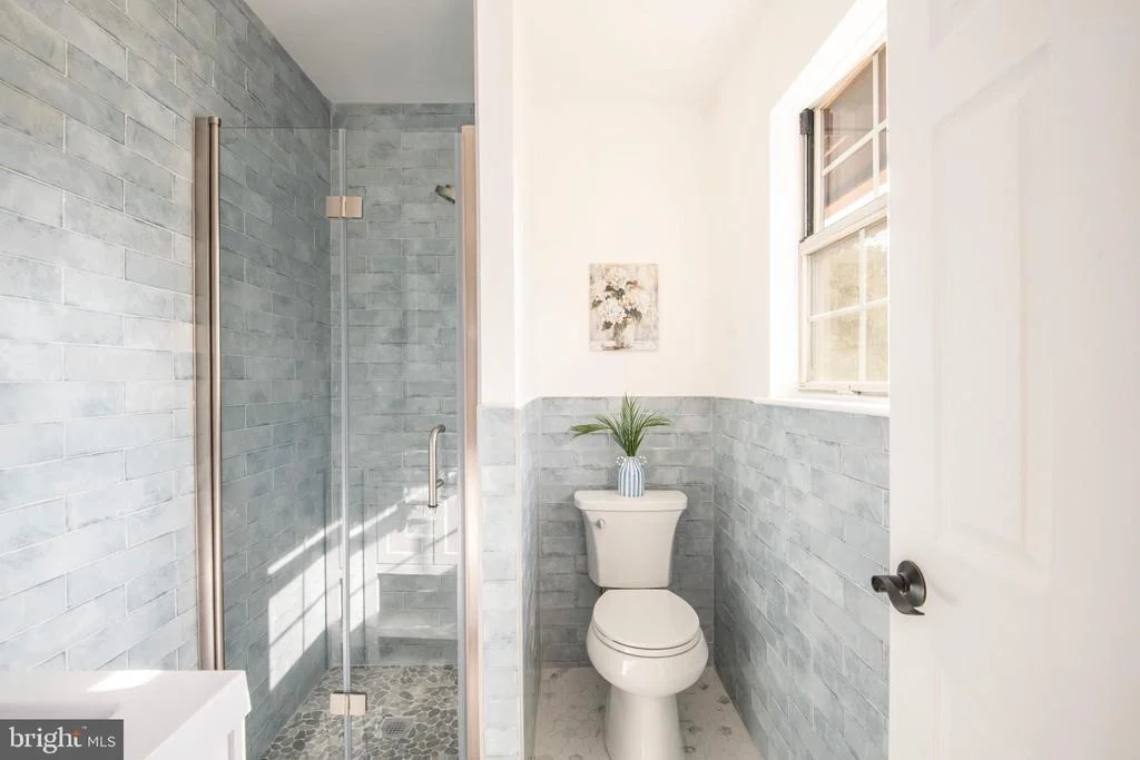 Photo of 1240 VIKING DRIVE N