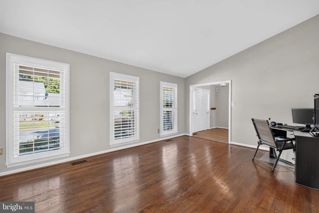Photo of 7111 CARNATION COURT