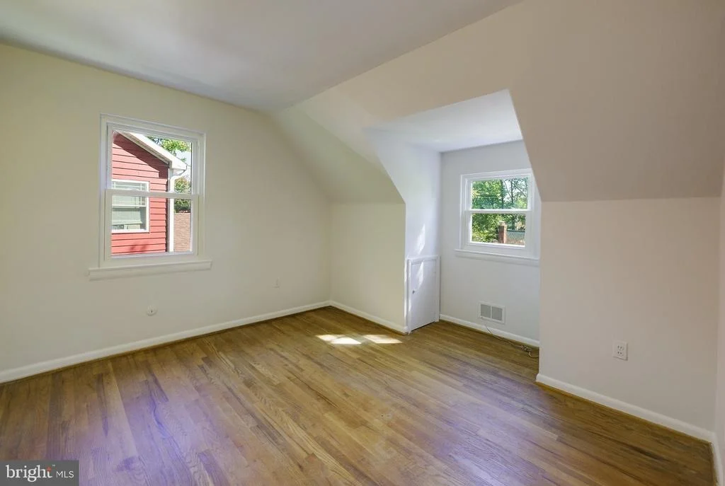 Photo of 3 LAKESIDE DRIVE