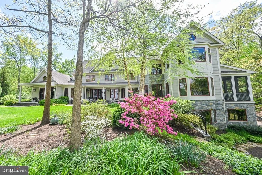 Photo of 11715 RIVER DRIVE