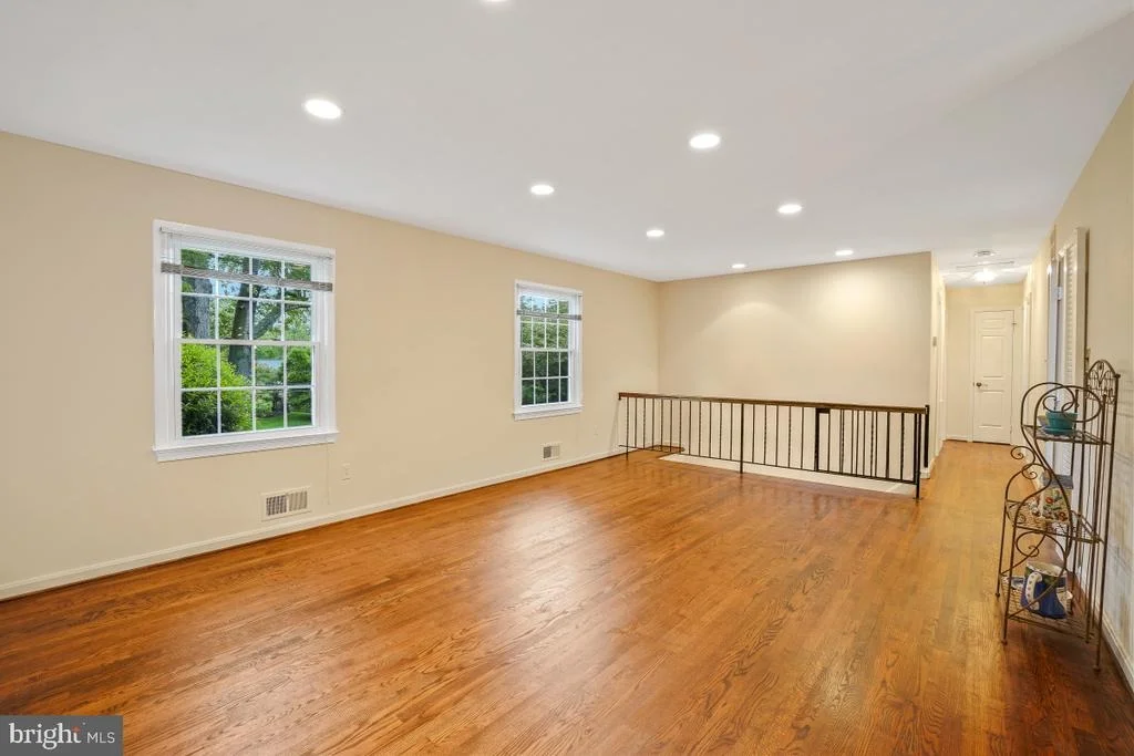 Photo of 2003 STRATTON DRIVE