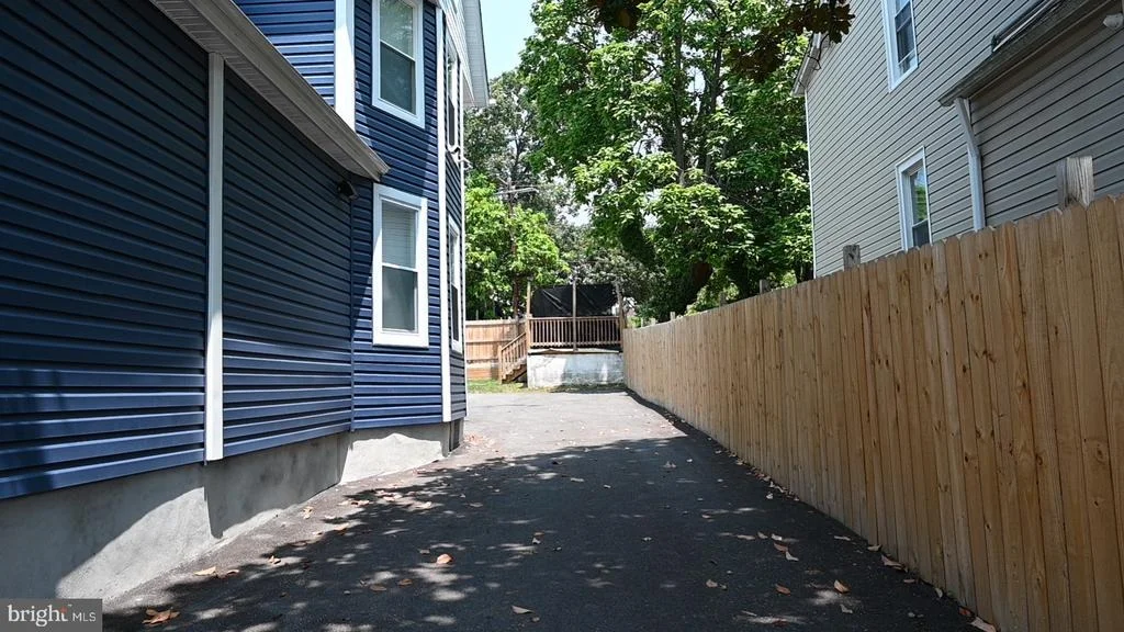 Photo of 2918 E COLD SPRING LANE