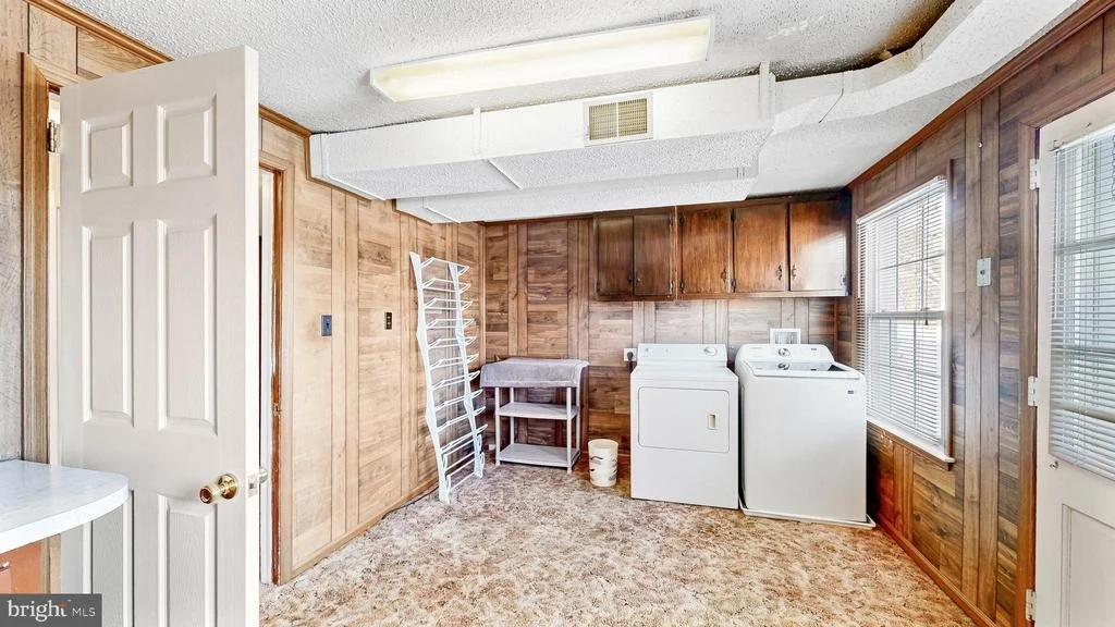 Photo of 102 MERIDEN DRIVE