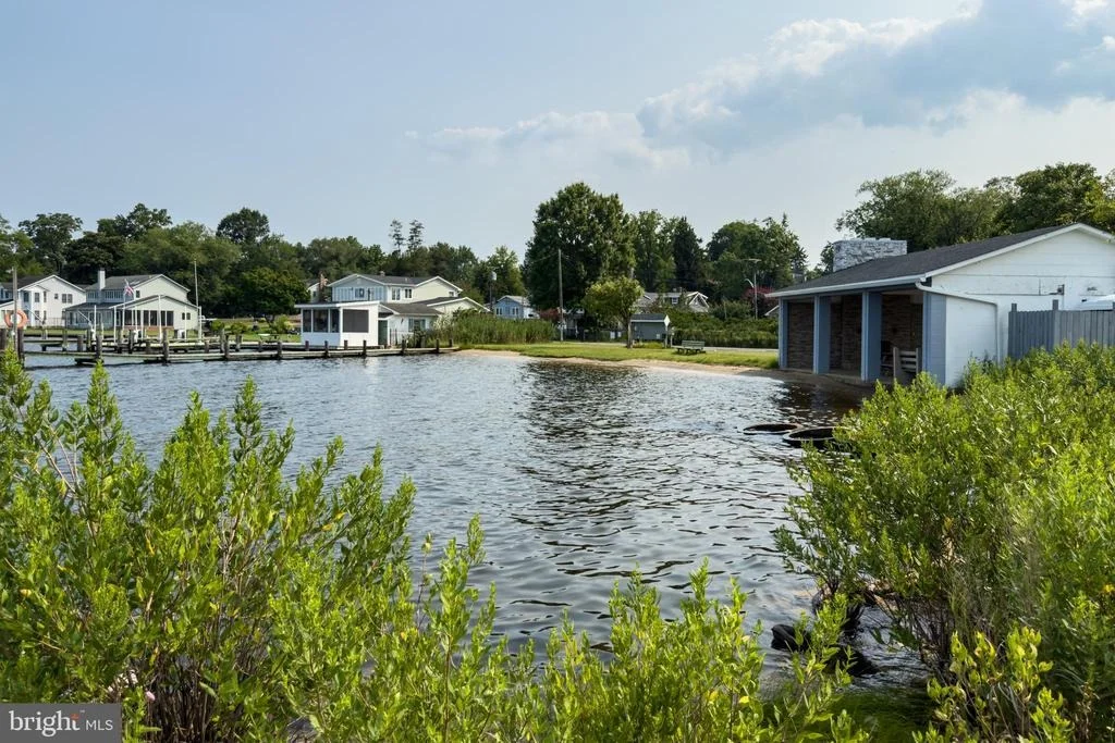 Photo of 208 EDGEWATER DRIVE