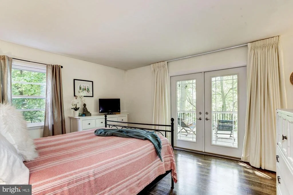 Photo of 7104 HADLOW COURT