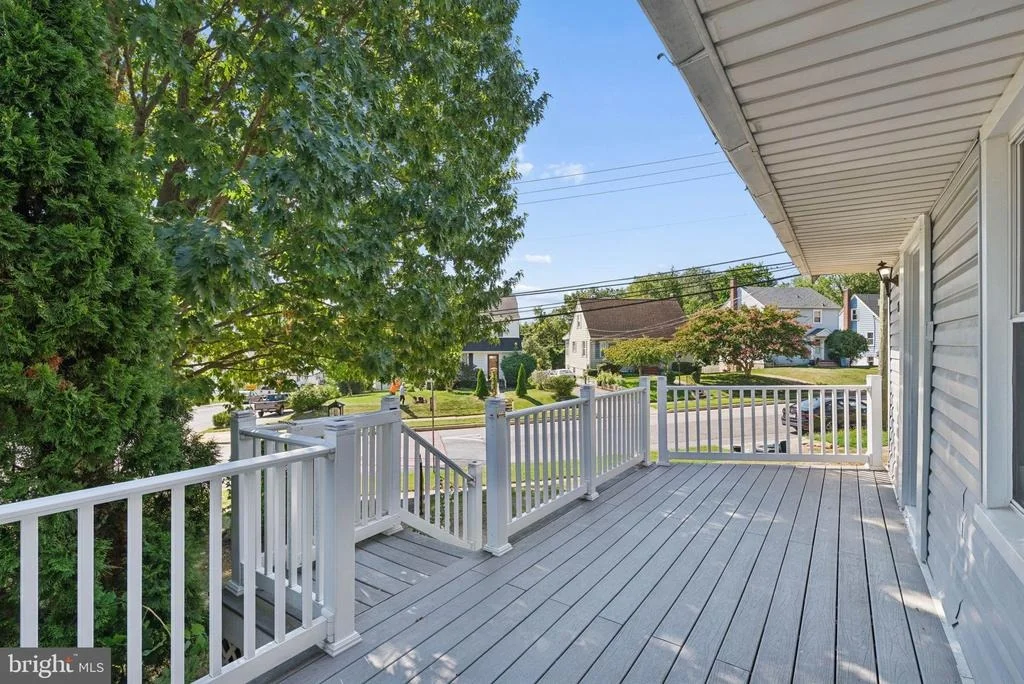 Photo of 5572 OAKLAND ROAD