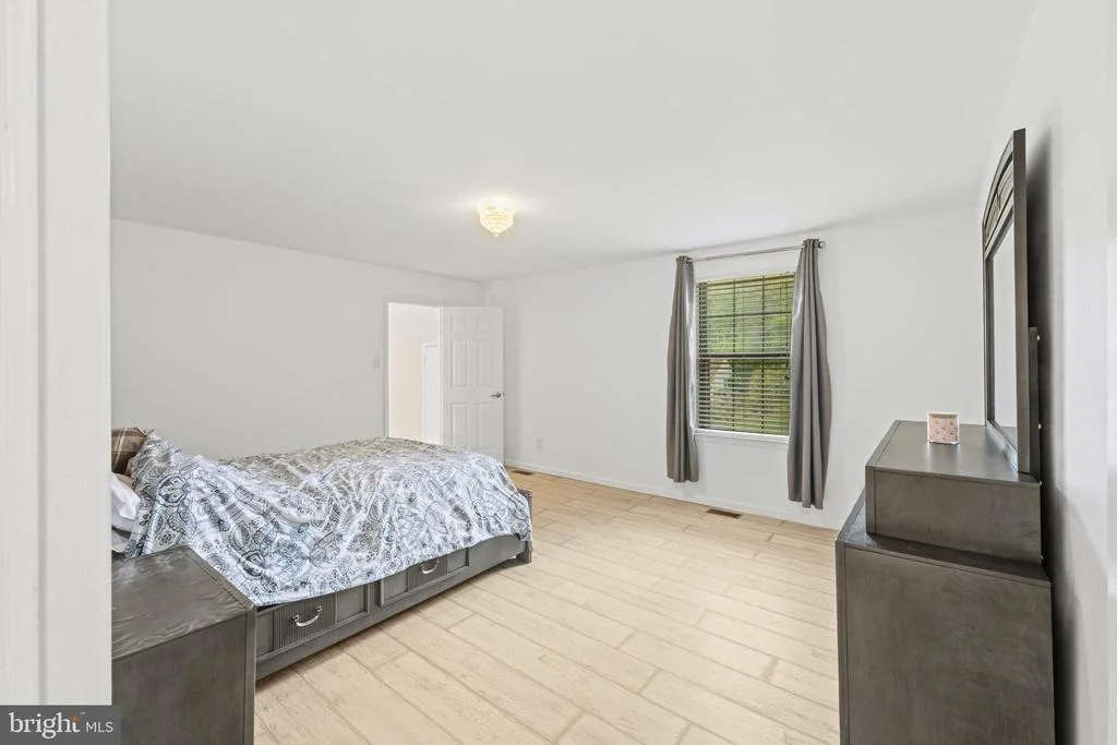 Photo of 37 CHATHAM DRIVE