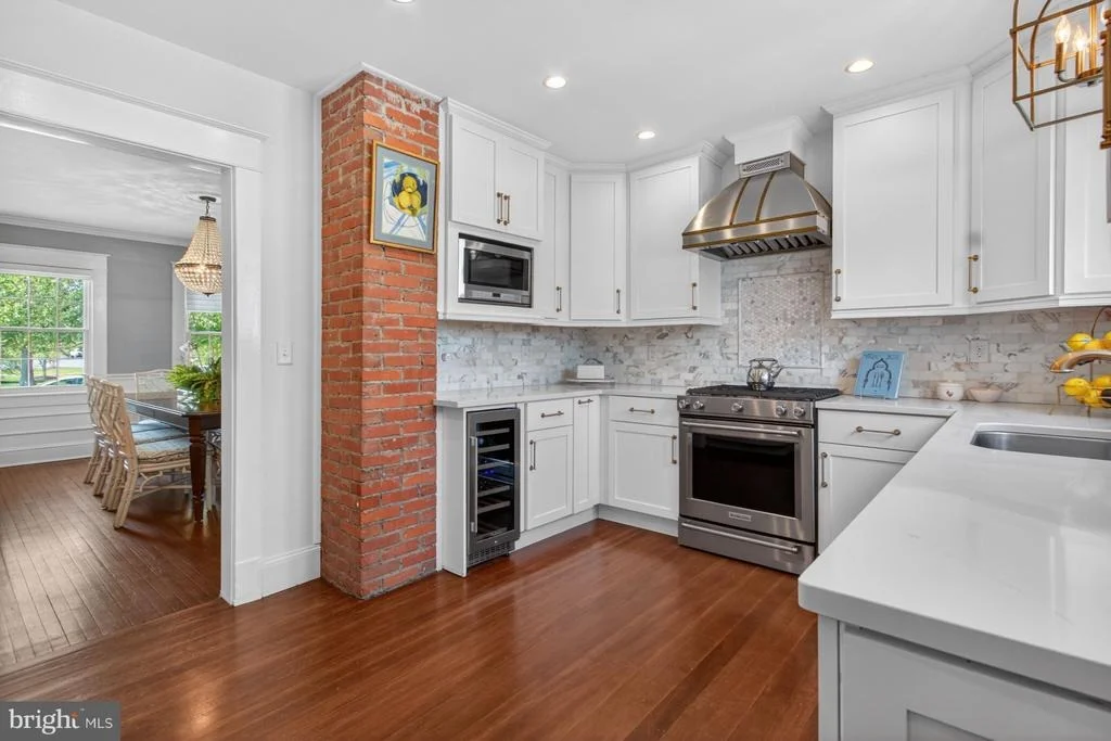 Photo of 829 SAVANNAH ROAD