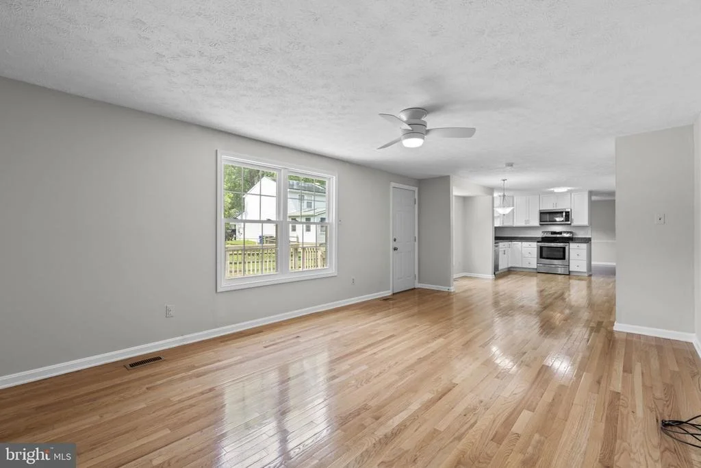 Photo of 8064 RED JACKET WAY