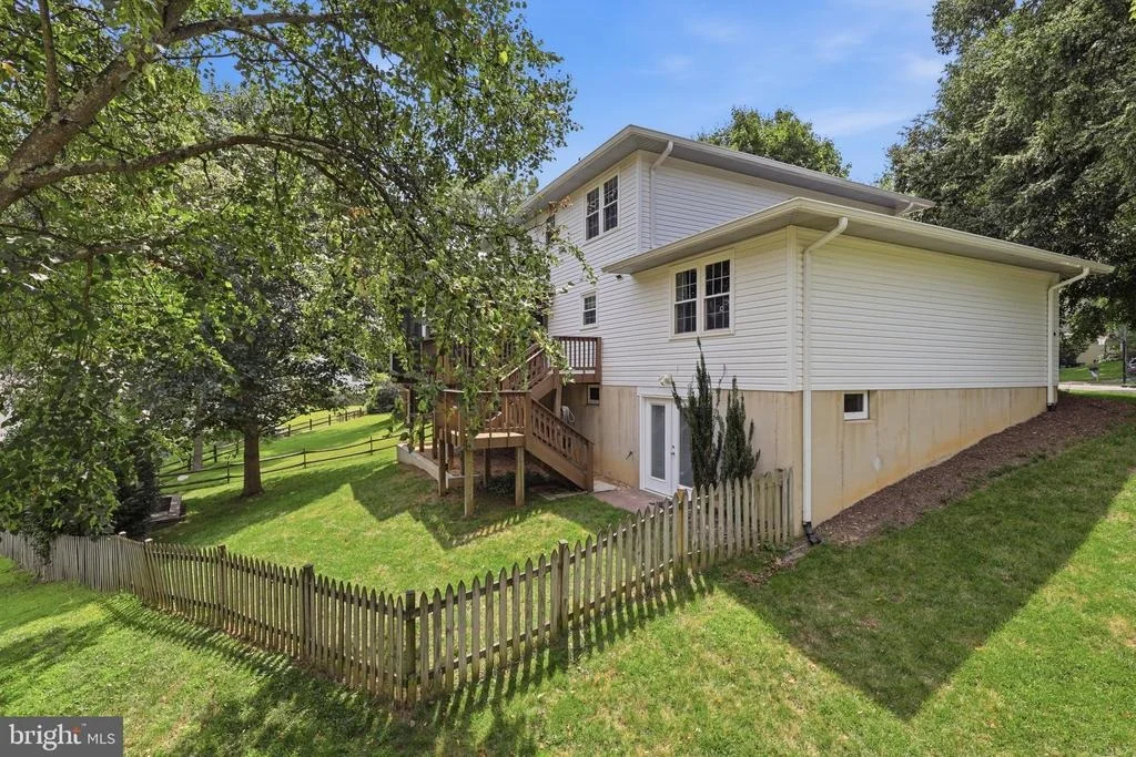 Photo of 9825 WOLCOTT DRIVE