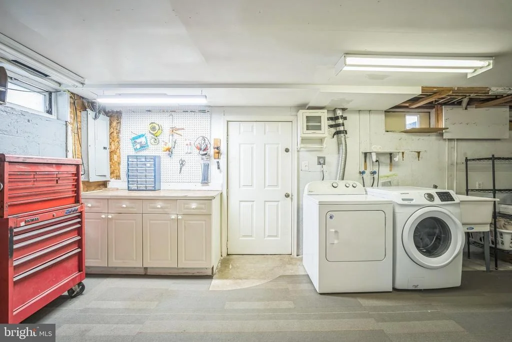 Photo of 6637 MOUNT PHILLIP ROAD
