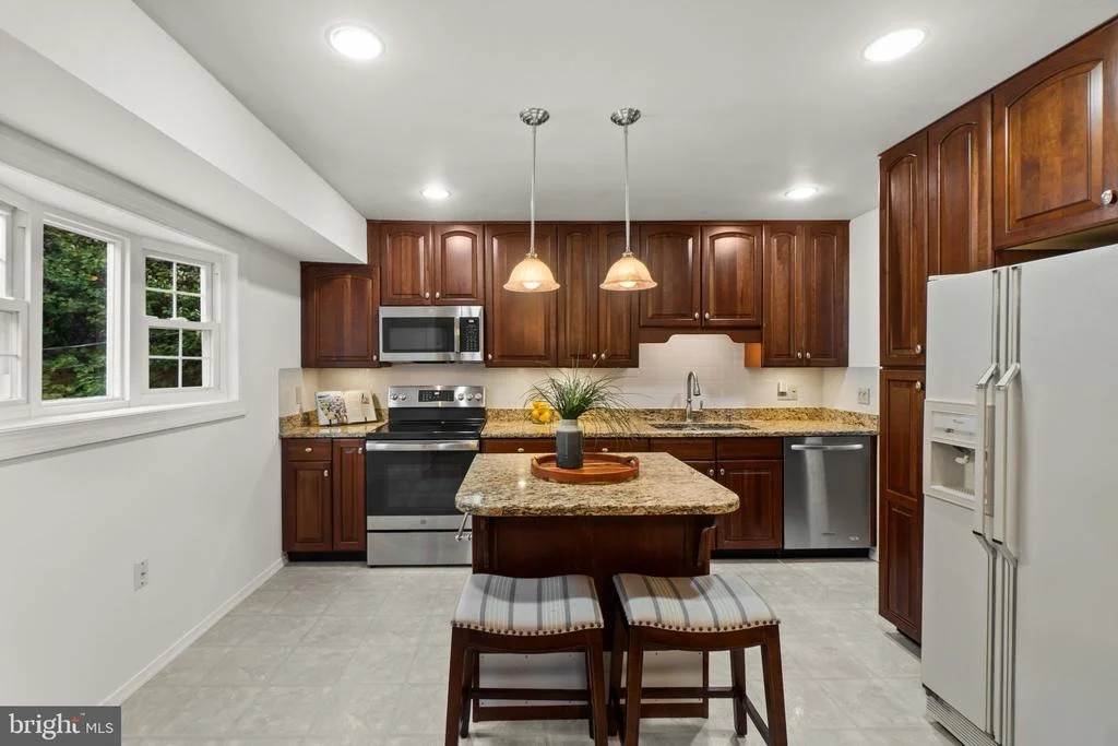 Photo of 626 EDWARDS ROAD