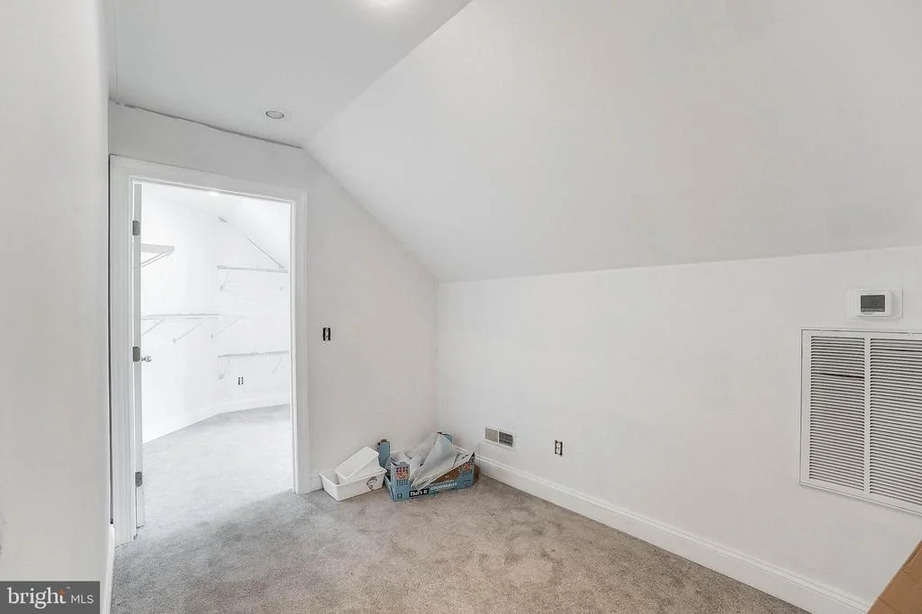 Photo of 33015 FOREST KNOLL DRIVE