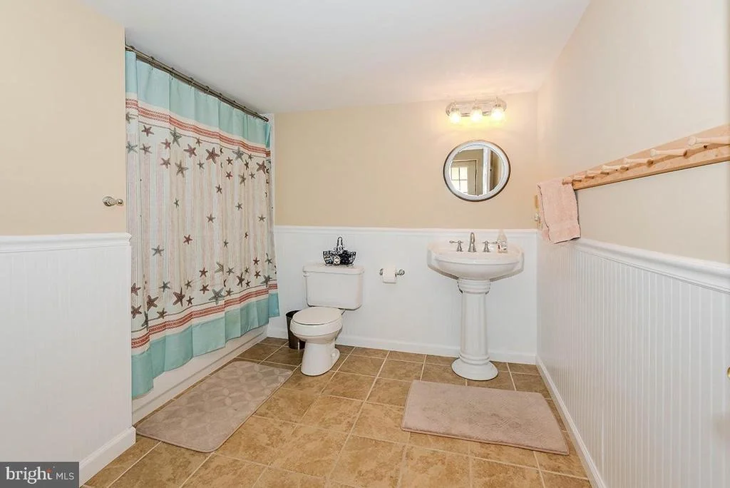 Photo of 1651 TRAWLER LANE