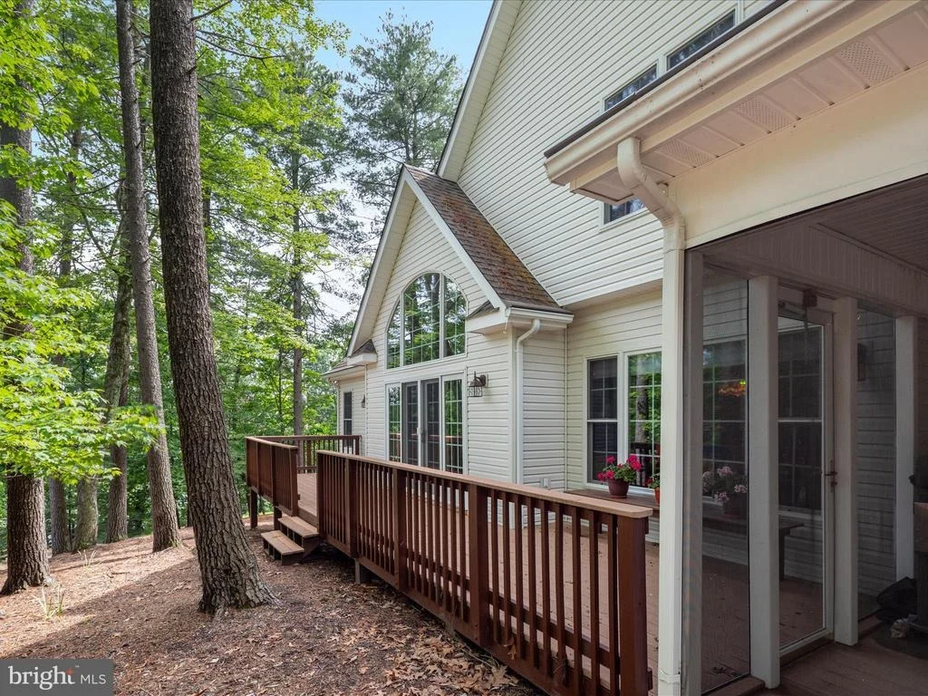 Photo of 228 SUNSET CIRCLE