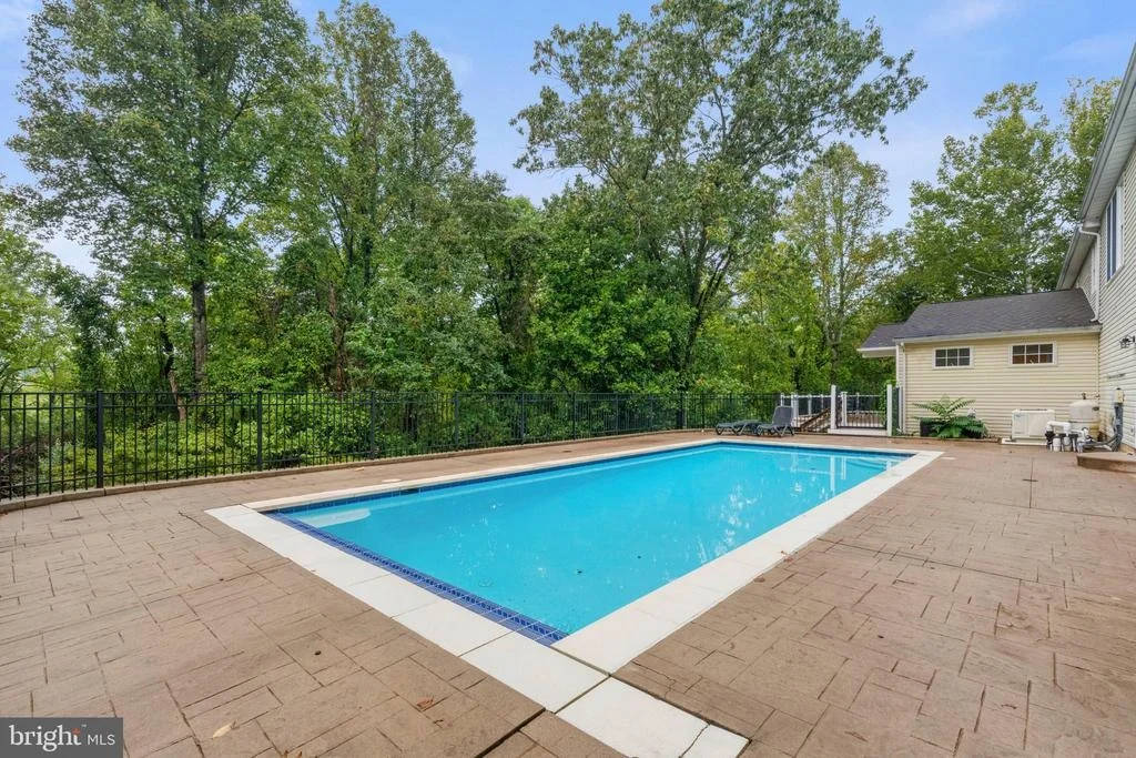 Photo of 7154 CHESTERFIELD DRIVE