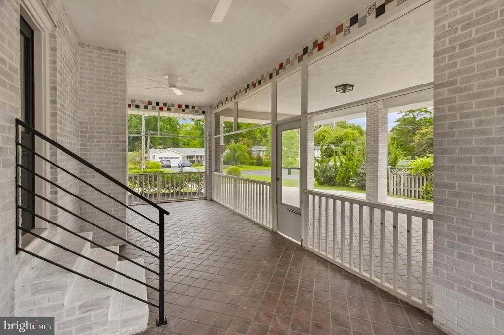 Photo of 109 SUNSET DRIVE