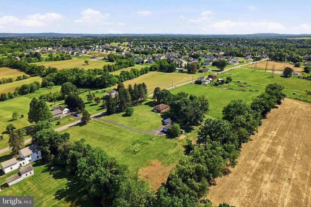 Photo of 3560 RAINTREE ROAD