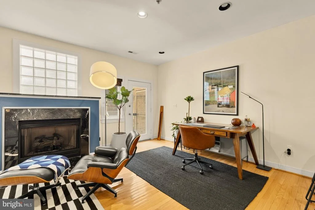 Photo of Unit 3 at 2363 CHAMPLAIN STREET NW