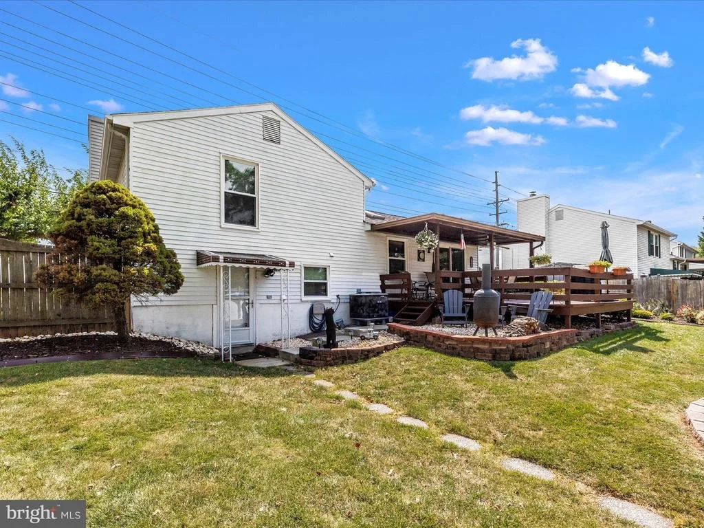 Photo of 1303 BUTTERFLY LANE