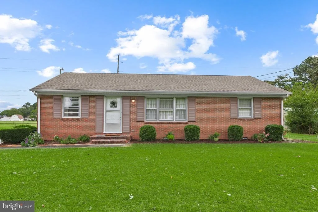 Photo of 325 CALVIN DRIVE